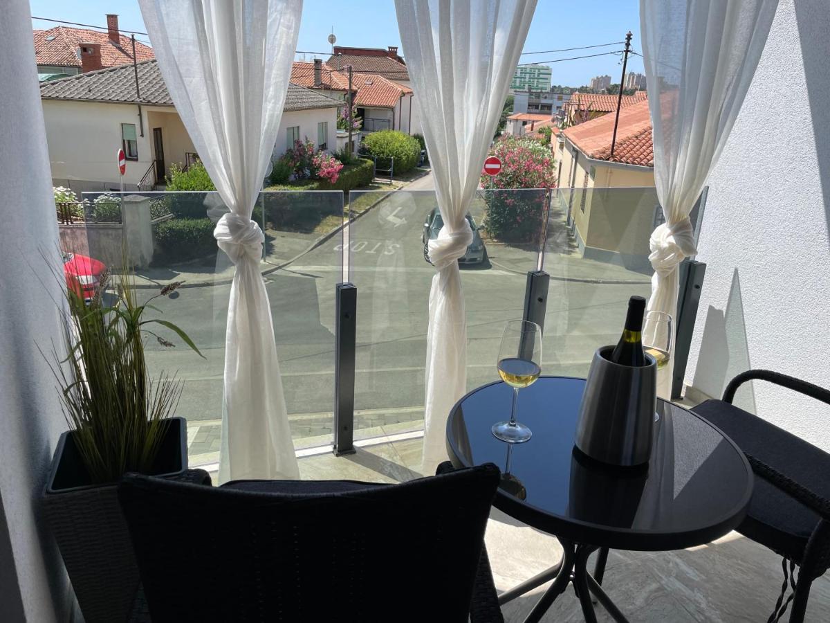 Giovanna Apartment With Terrace And Free Parking Pula Zewnętrze zdjęcie